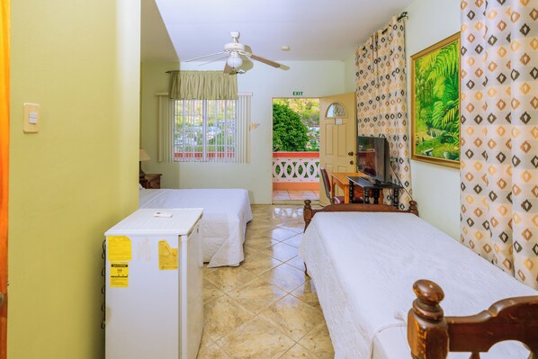 1 bedroom, desk, iron/ironing board, free WiFi