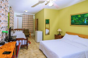 1 bedroom, desk, iron/ironing board, free WiFi