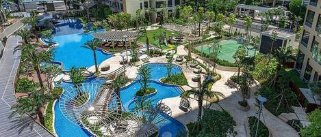 Kolam renang terbuka