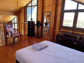 2 chambres, fer et planche Ă repasser, lit parapluie, accĂšs Internet