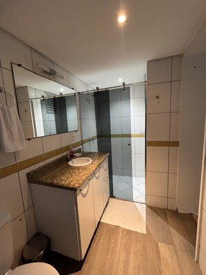 Bathroom - Saint Sebastian Flat 515 (Jaragua do Sul)