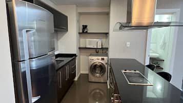 Basic Apartment | Private kitchen