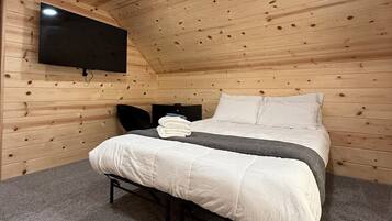 4 habitaciones, tabla de planchar con plancha, wifi y ropa de cama