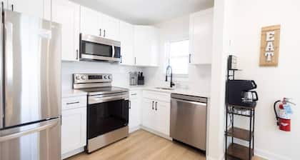 Modern 2 BDR Condo> Wildwood Crest | Parking