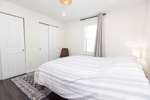 2 bedrooms, WiFi, bed sheets