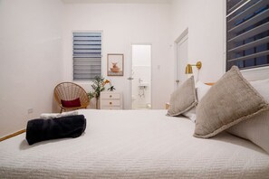 3 bedrooms, in-room safe, desk, iron/ironing board