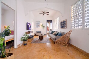 Interior - Luz Collection  Casa Horizonte (San Juan)