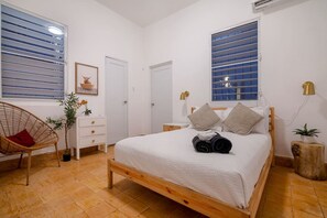 3 bedrooms, in-room safe, desk, iron/ironing board