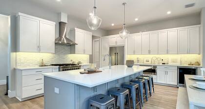 Lala at the Beach 512