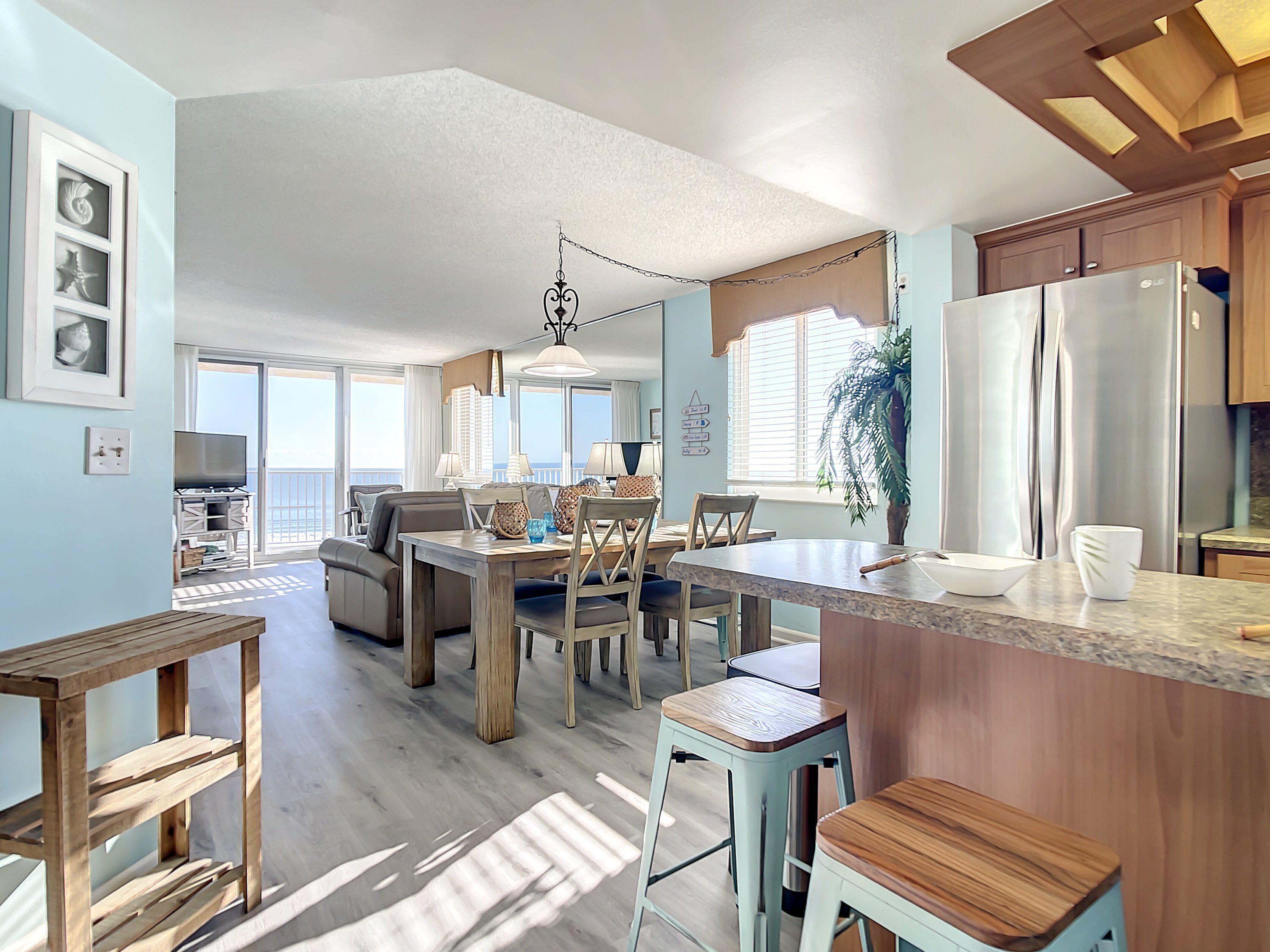 公寓式客房, 多张床, 阳台, 海洋景观 (Oceania Beach Club 401) | 用餐