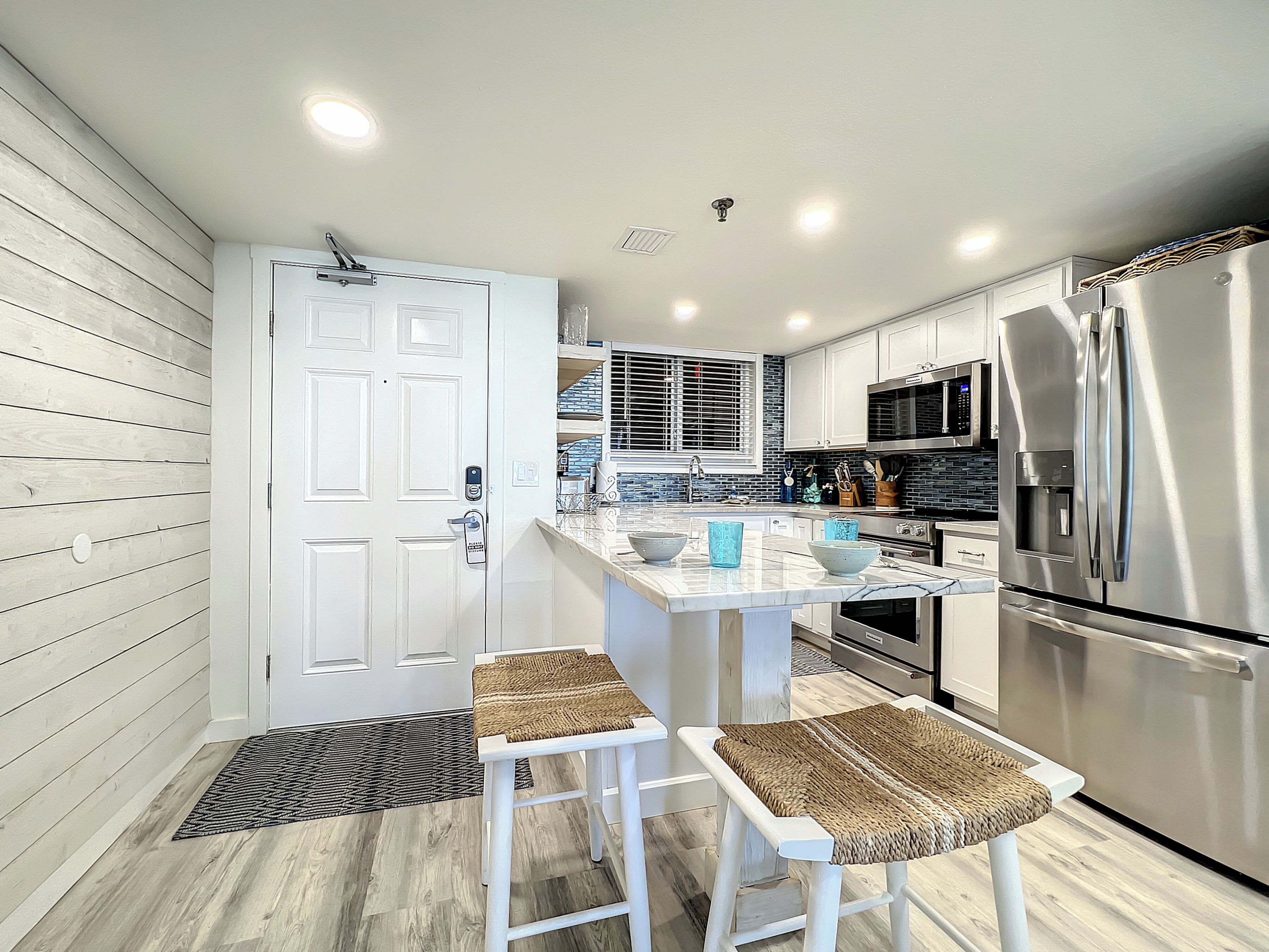 Condo, Multiple Beds, Balcony, Ocean View (Oceania Beach Club 305) | Private kitchen