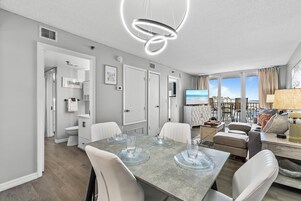 2 habitaciones, decoración personalizada y muebles diferentes 