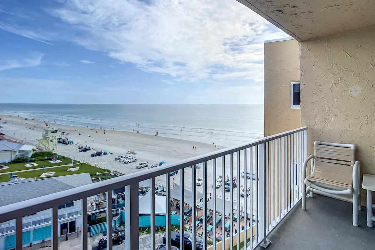 Condo, várias camas, sacada, vista para o oceano (Oceania Beach Club 807) | Área da propriedade