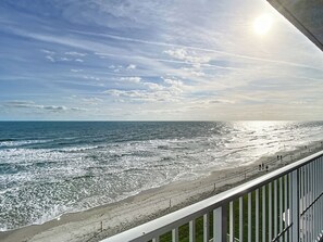 Apartment, Mehrere Betten, Balkon, Meerblick (Oceania Beach Club 606) | Strand
