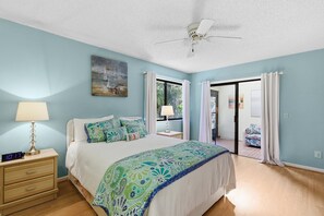 2 bedrooms, individually decorated, individually furnished, bed sheets - Sea Woods Villa 4263 (New Smyrna Beach)