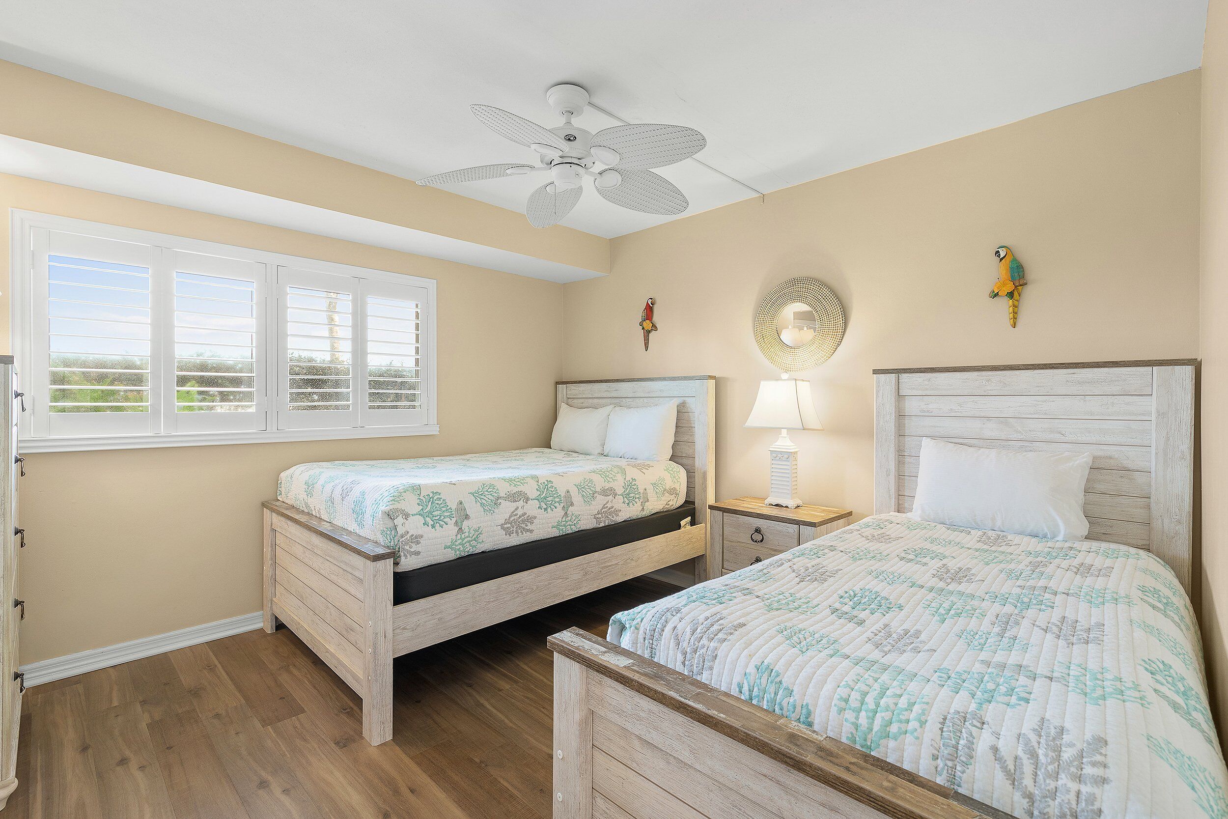 Condo, varias camas, patio, vista a la alberca (Win-San C103) | 2 habitaciones, decoración personalizada y muebles diferentes 