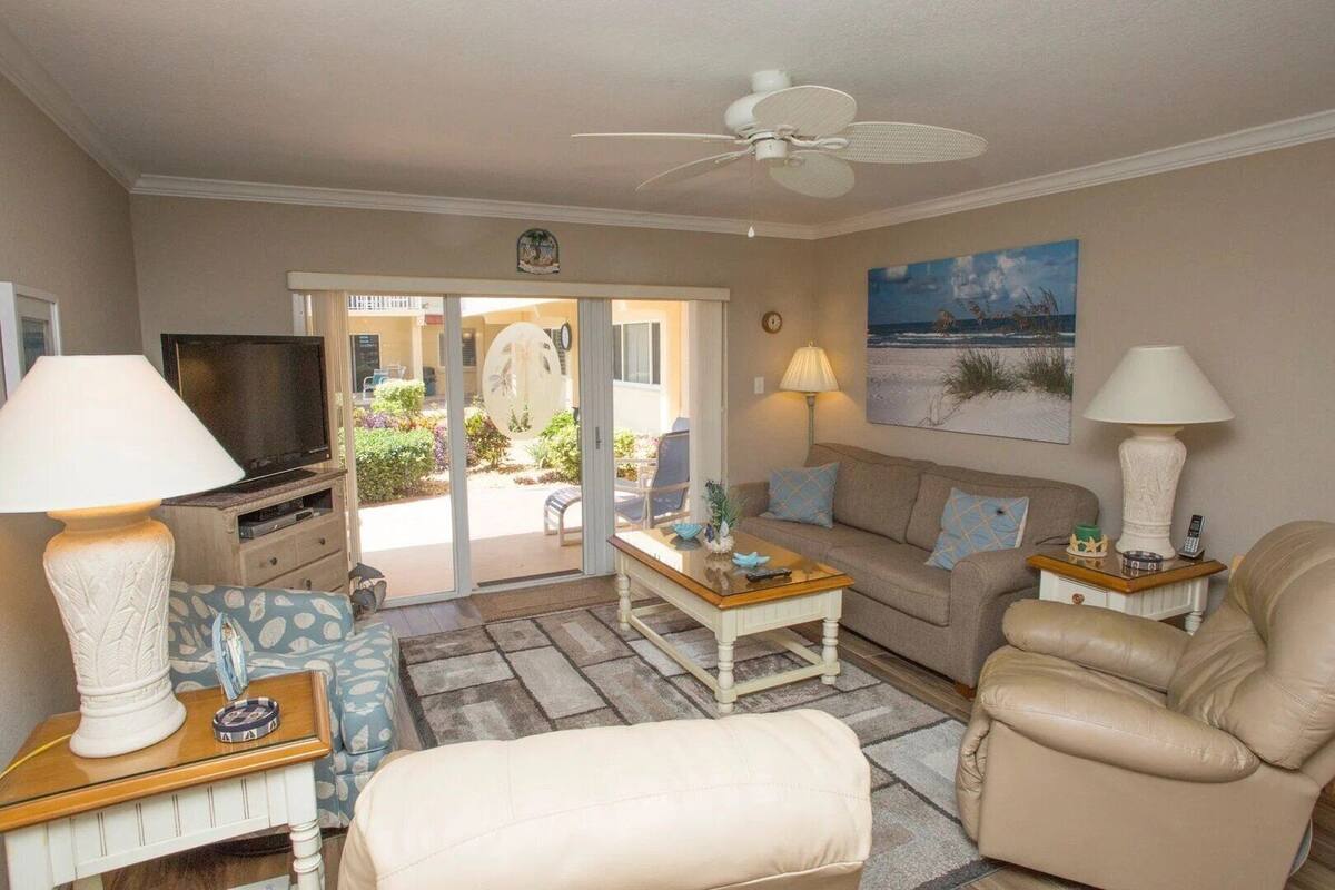 Condo, Multiple Beds, Patio, Pool View (Win-San C101) | Living area
