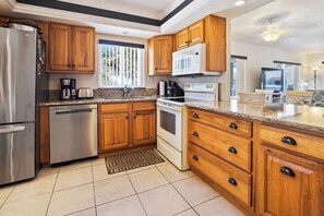 Appart'hôtel, plusieurs lits, balcon, vue océan (Win-San C214) | Cuisine privée | Cafetière/bouilloire