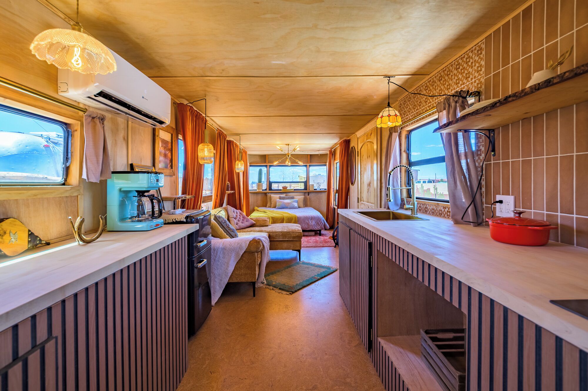 Deluxe Double Room, Roll-in Shower, Patio | Living area