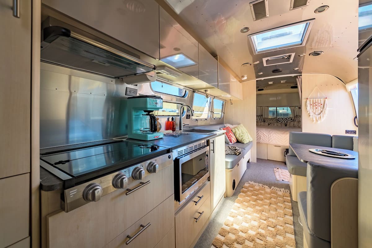 Habitación familiar doble, bañera de hidromasaje, vistas al desierto | Wifi gratis y ropa de cama
