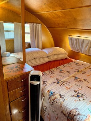 1 bedroom, iron/ironing board, free WiFi