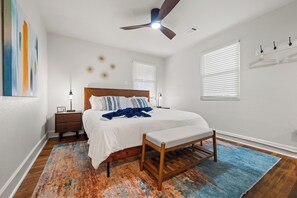 2 bedrooms, iron/ironing board, WiFi, bed sheets