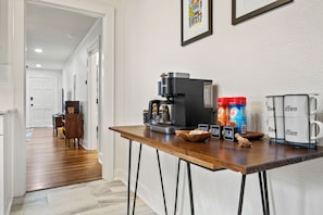 Interior - 2 King Suites: One Block to Oaklawn: 2 miles to HSNP (Hot Springs)