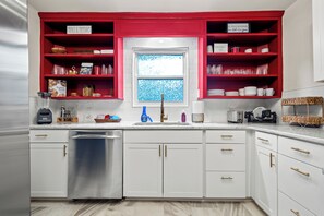 Microwave, oven, stovetop, dishwasher