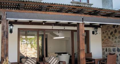 ELEGANCE NEAR ANTIGUA GUATEMALA WITH BEAUTIFUL VOLCANO VIEW