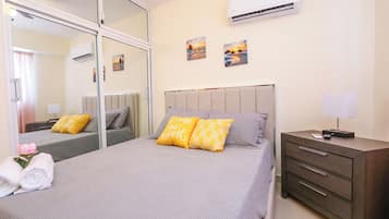 Apartment, 2 Bedrooms, Private Bathroom, City View | In-room safe, free WiFi