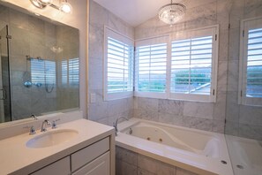 Hårtørrer, håndklæder