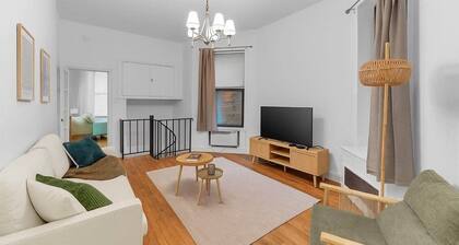 Charming Upper East Side Gem W Backyard