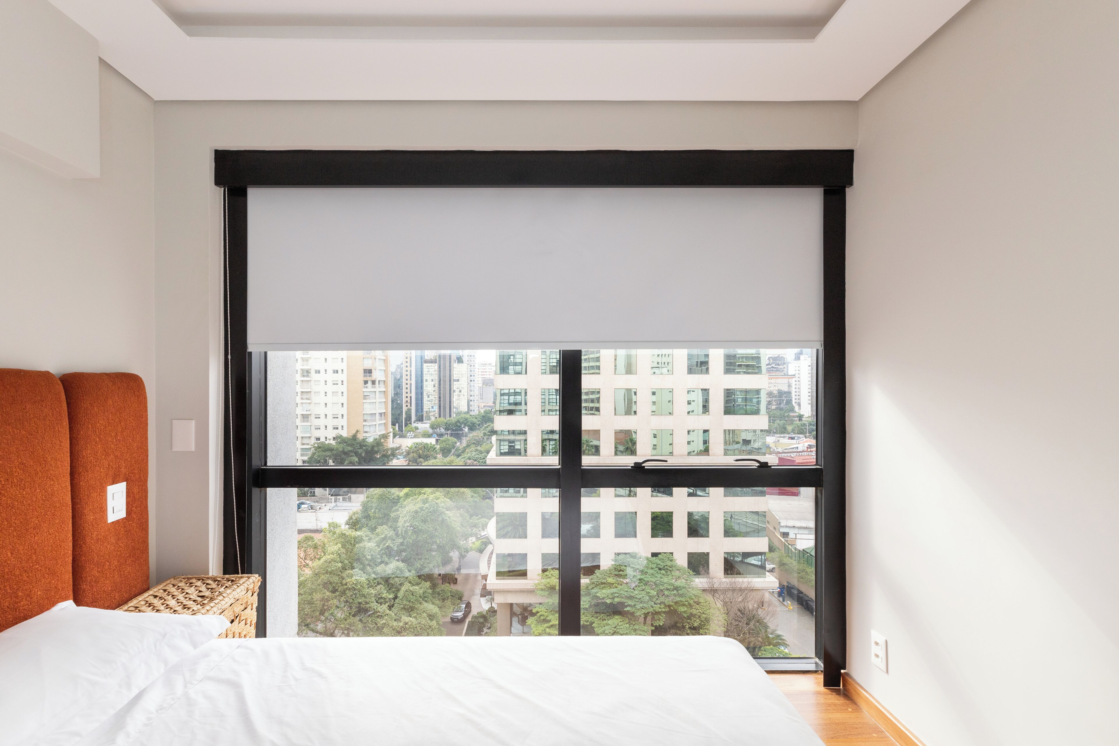 Apartamento luxo, vista para a cidade | Cortinas blackout, ferros/tábuas de passar roupa, Wi-Fi de cortesia