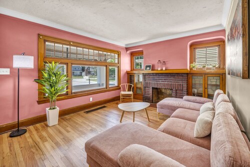 Welcome to Blush Residence a stylish, pink-themed home in Cleveland!