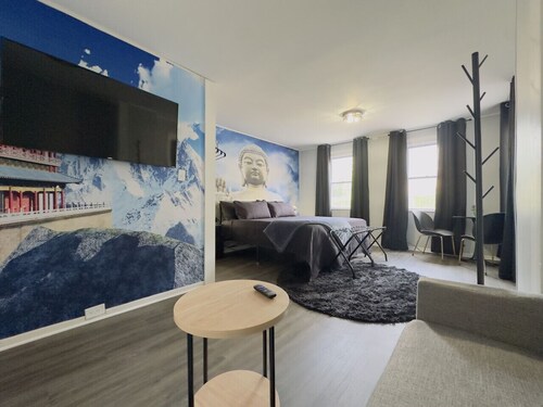Zen Den Getaway, your peaceful retreat near Cleveland’s vibrant AsiaTown.