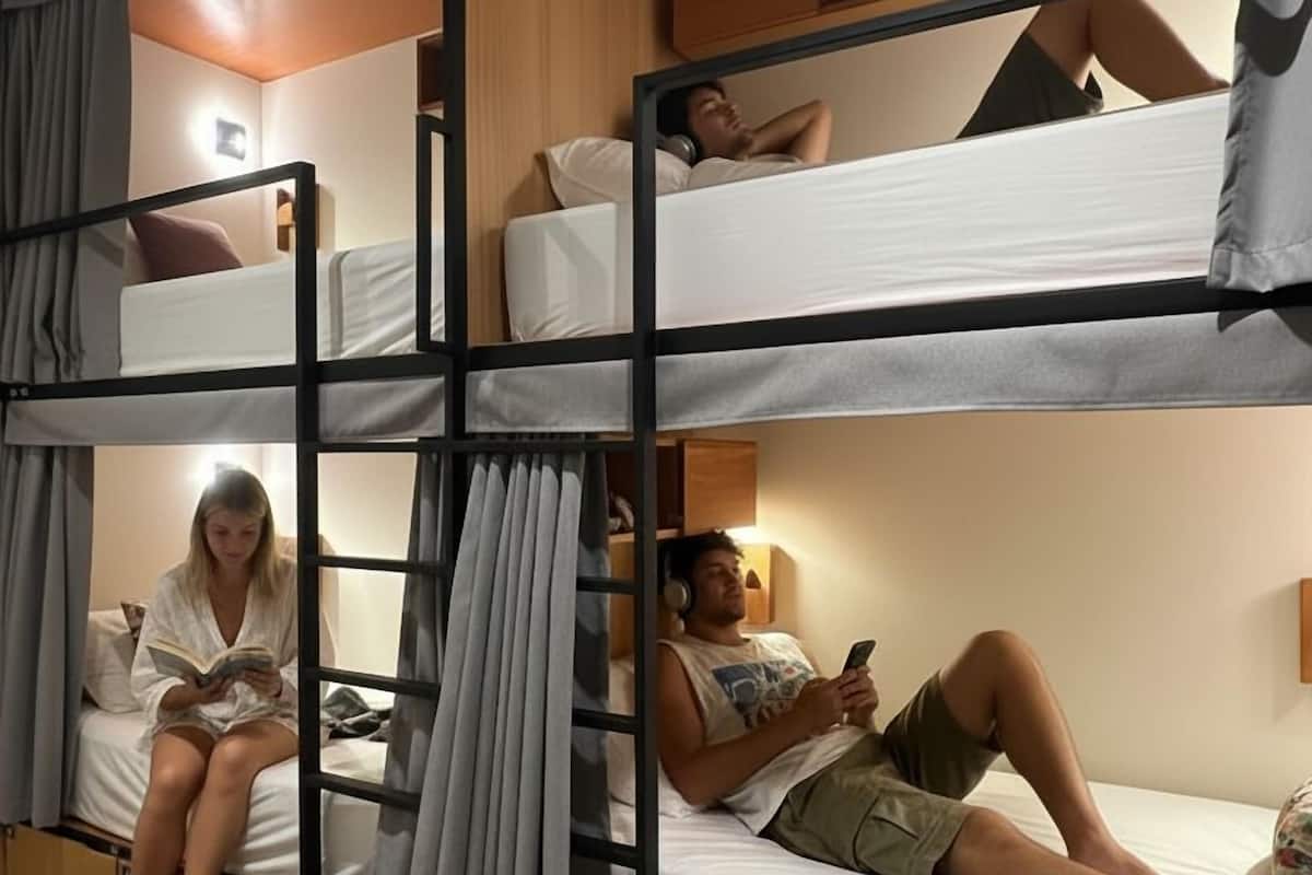 Deluxe Shared Dormitory, Mixed Dorm, Private Bathroom, Garden View