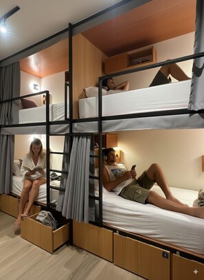 Deluxe Shared Dormitory, Mixed Dorm, Private Bathroom, Garden View