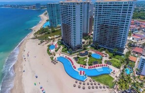 On the beach - Beachfront, spectacular view, Grand Venetian (Puerto Vallarta)