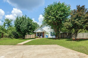 Exterior - 1 Mi to Ole Miss: Pet-Friendly Retreat w/ Yard (Oxford)