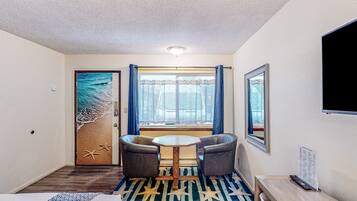 4 bedrooms, Internet, bed sheets