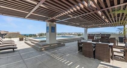 Marina view and 3 min from beach