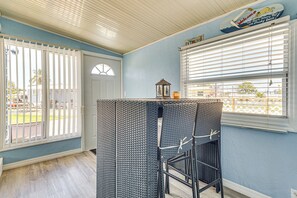 Interior - 3 Mi to Ft Myers Beach: Coastal Home Near LeeTran! (Fort Myers Beach)