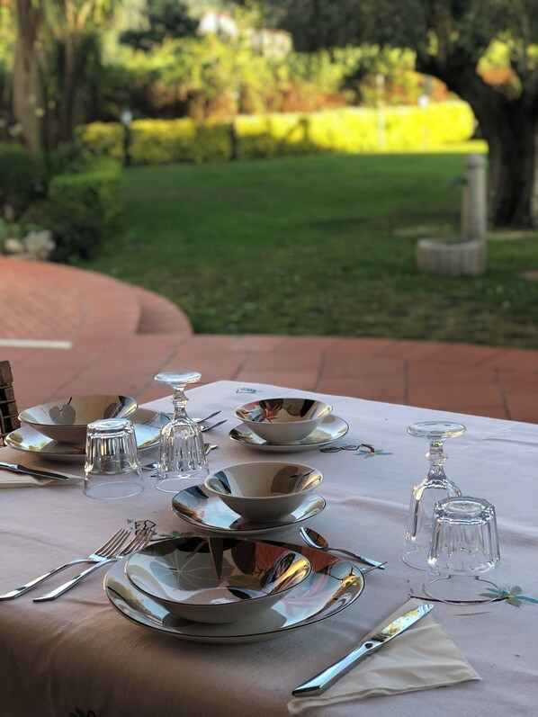 Udendørs spisemuligheder