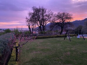 Property grounds - B&B La Rosa: cozy attic room with terraces and spacious living room (Salerno)