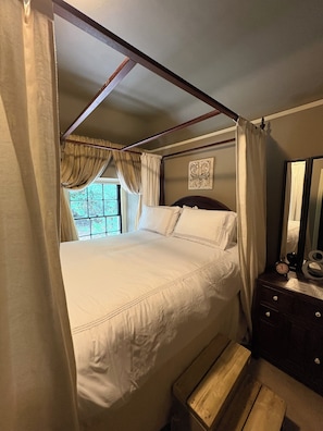 2 habitaciones, tabla de planchar con plancha, wifi y ropa de cama