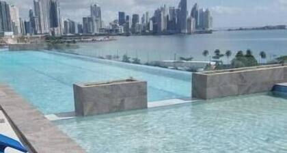 Spectacular apartment near Casco Antiguo!