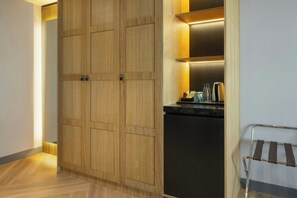 Minibar, in-room safe, blackout drapes, soundproofing