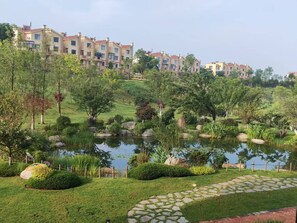 Family Room, 1 Double Bed, Garden View - Four Points By Sheraton Kunming Changshui Airport (Kunming)