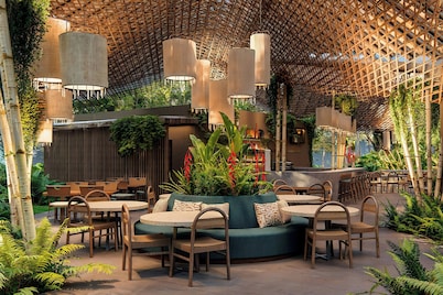 Santa Lucía Jungle Hacienda, Autograph Collection