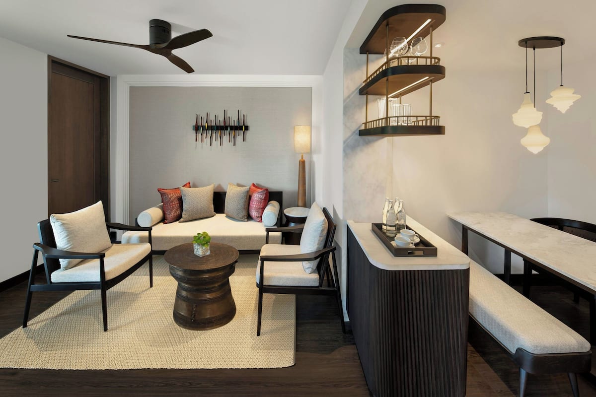 Family Apartment, 2 Bedrooms, Non Smoking, Garden View | Living area